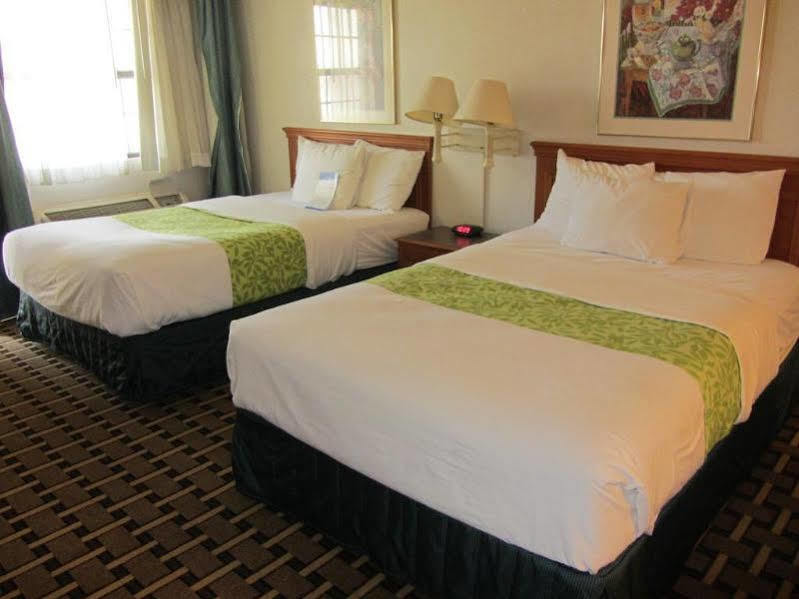 Red Roof Inn Houston North - Fm1960 & I-45 Westfield Bagian luar foto